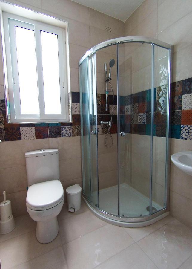 F12 Room 2, Private Room Two Single Beds Privated Bathroom In Shared Flat มซิดา ภายนอก รูปภาพ